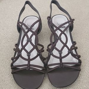 Impo Reign Sandals in Brown